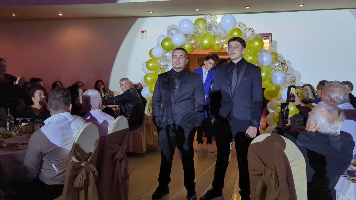 PXL_20251220_202145311