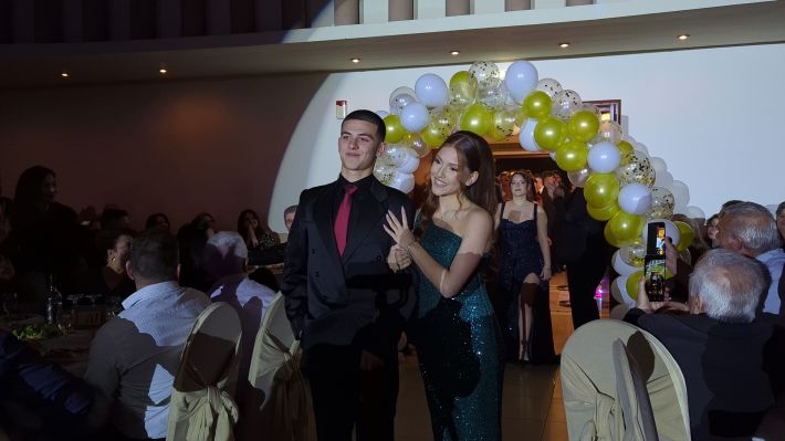 PXL_20251220_202210352