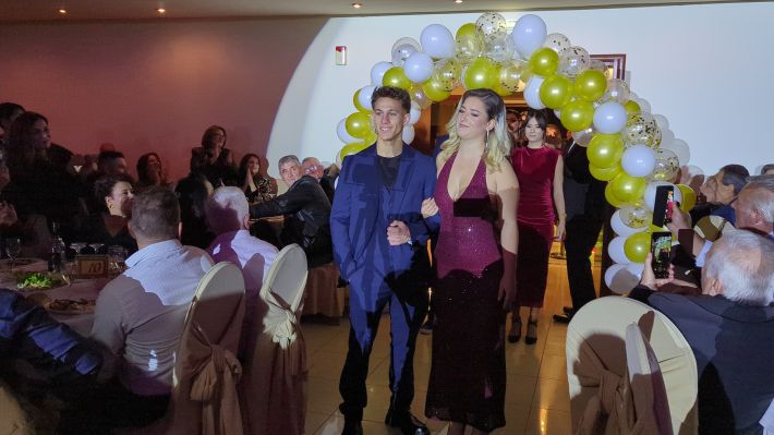 PXL_20251220_202231594