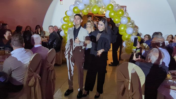 PXL_20251220_202254635