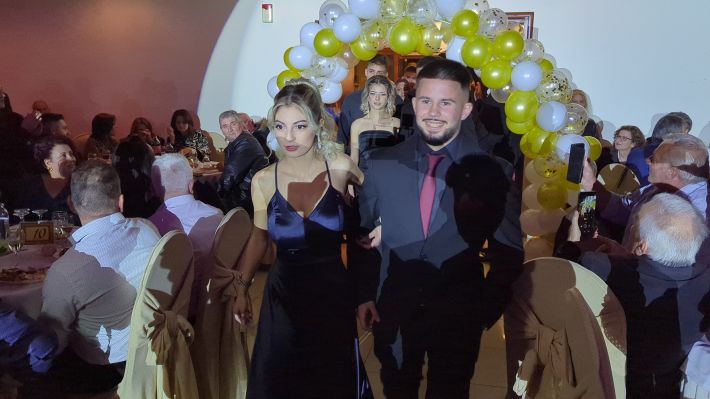 PXL_20251220_202300739