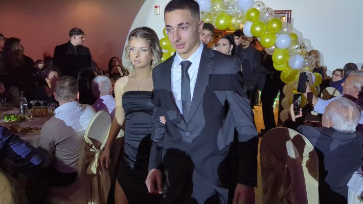 PXL_20251220_202306843