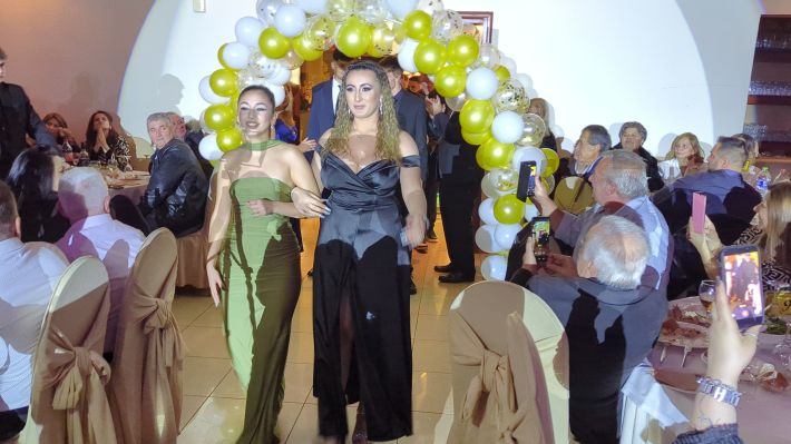 PXL_20251220_202353523