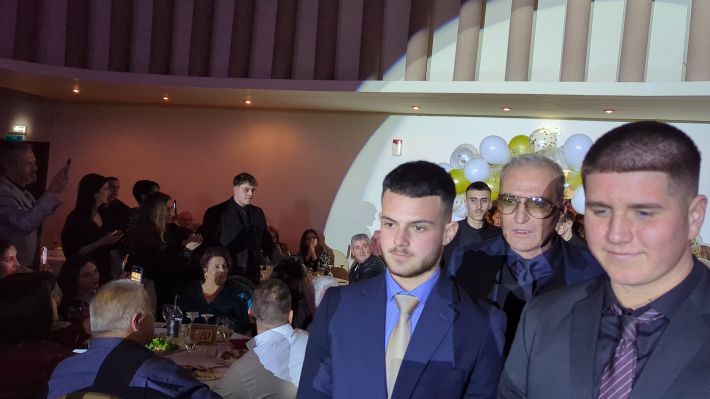 PXL_20251220_202424501