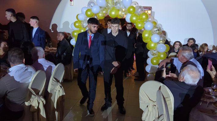 PXL_20251220_202436841