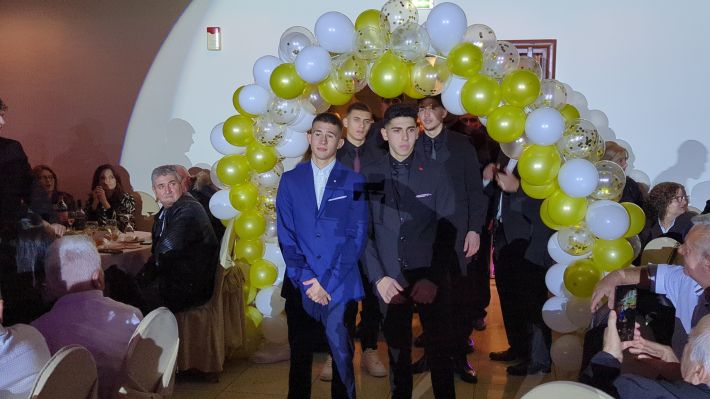 PXL_20251220_202458318