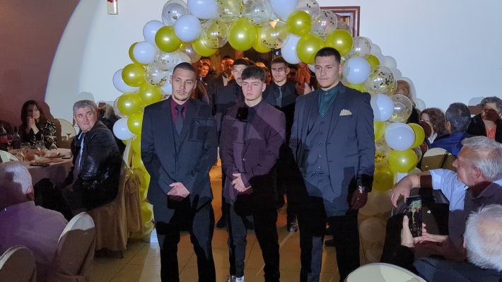 PXL_20251220_202521160