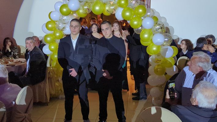 PXL_20251220_202540600