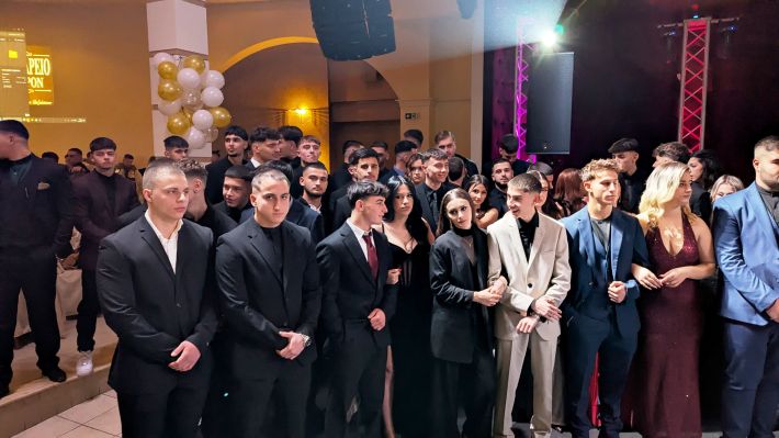 PXL_20251220_202831720