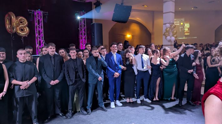 PXL_20251220_202836494.MP