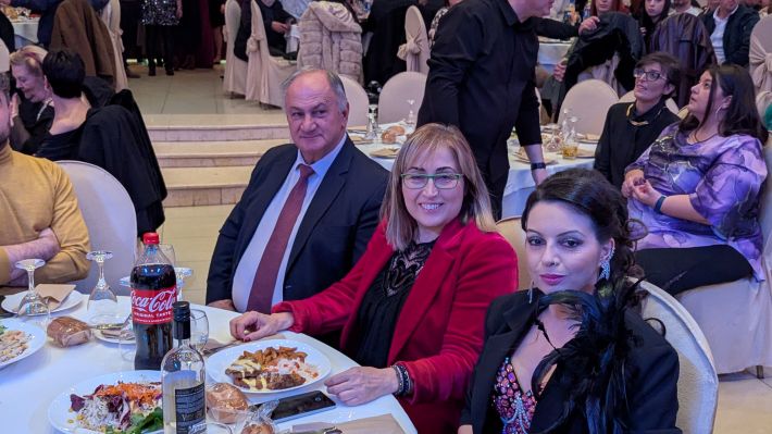 PXL_20251220_203621411.MP