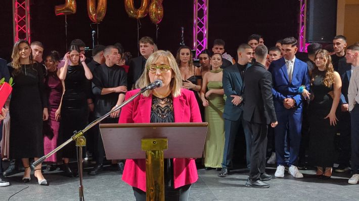 PXL_20251220_203804687