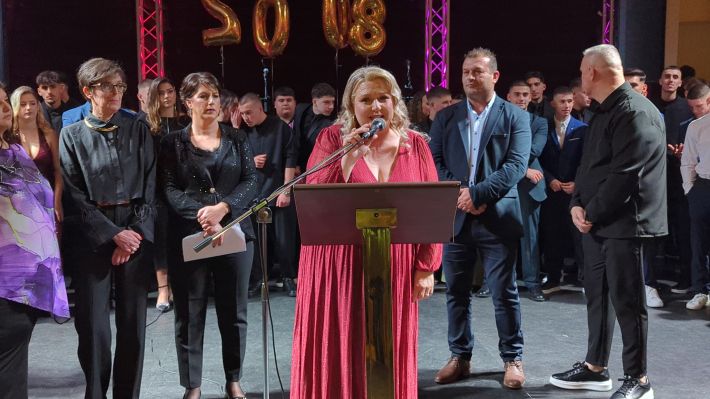 PXL_20251220_204128500