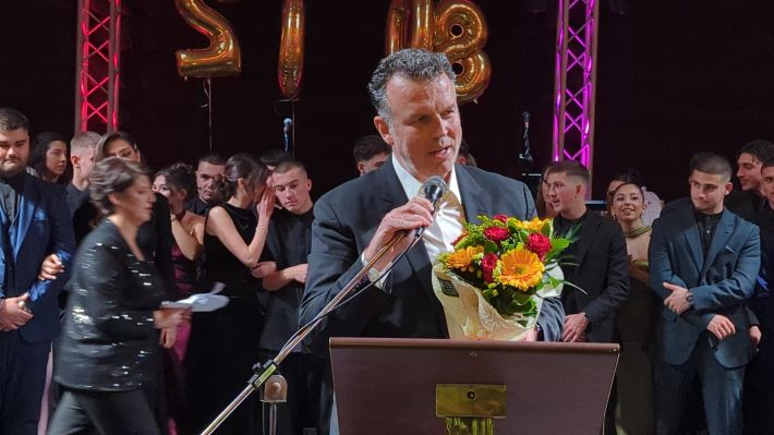 PXL_20251220_204258502