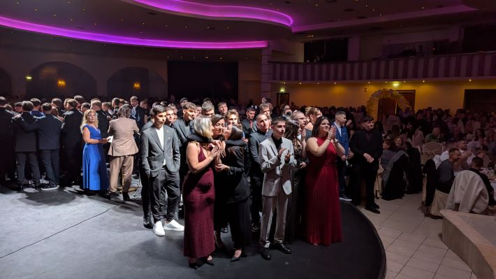 PXL_20251220_205327711.MP