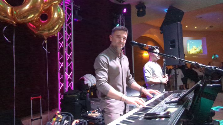 PXL_20251220_211816711