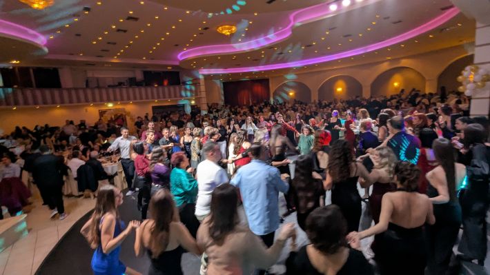 PXL_20251220_212117142.MP