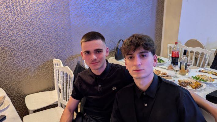 PXL_20251220_212420465