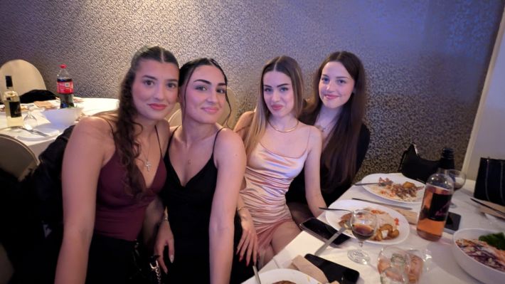 PXL_20251220_212528524