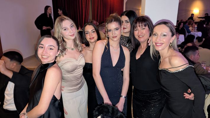 PXL_20251220_213527439