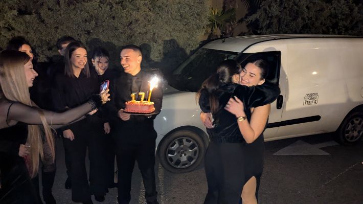 PXL_20251220_220857682