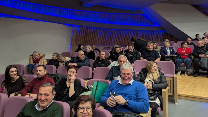 PXL_20260110_172935146.MP