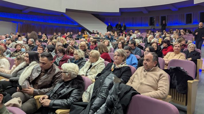 PXL_20260110_173202493.MP