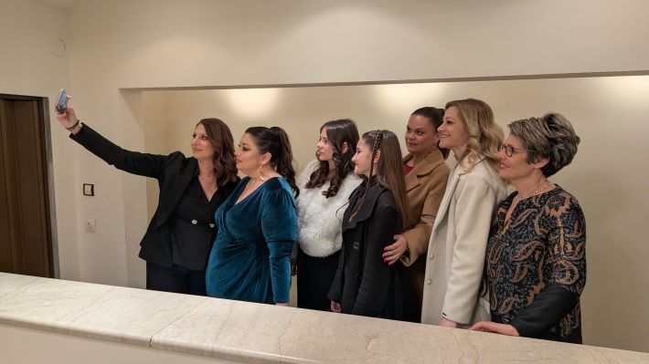 PXL_20260228_184710848