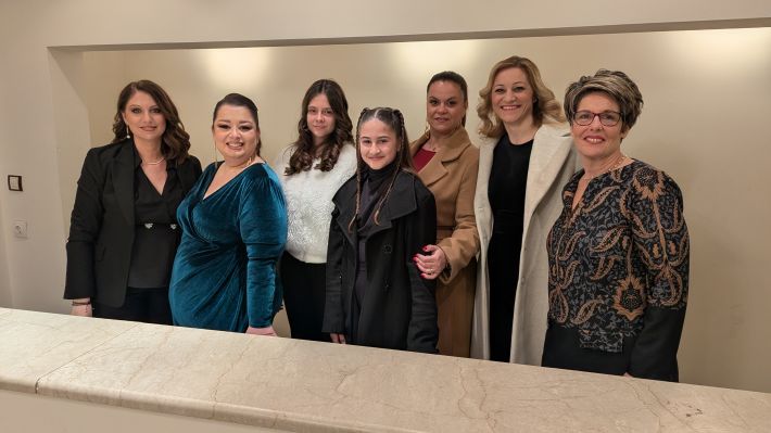 PXL_20260228_184722656