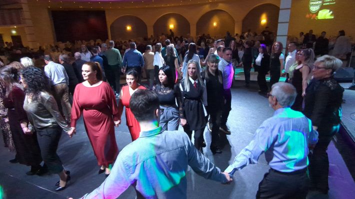 PXL_20260228_204502063