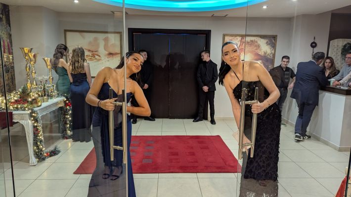 PXL_20251122_184616260