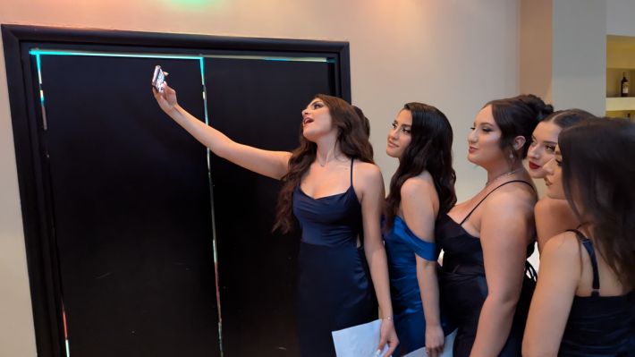 PXL_20251122_185843380.MP