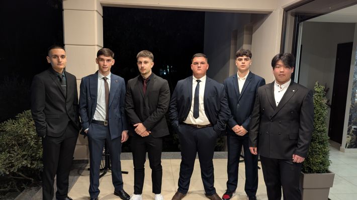 PXL_20251122_190718152.MP