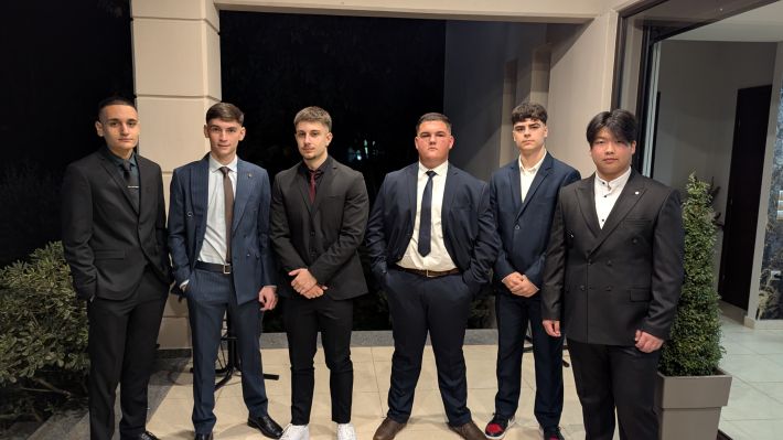 PXL_20251122_190719085