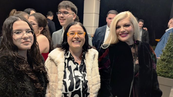 PXL_20251122_192919834