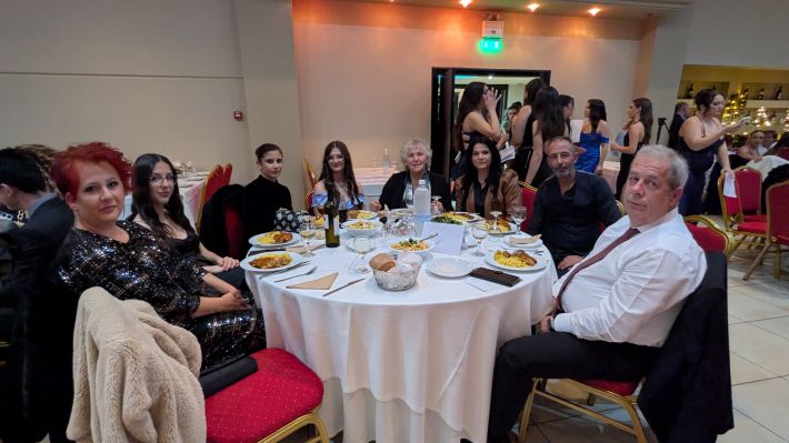 PXL_20251122_193706223.MP