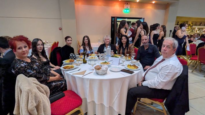 PXL_20251122_193707076