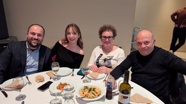 PXL_20251122_194120205