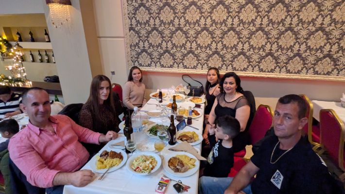 PXL_20251122_194830909