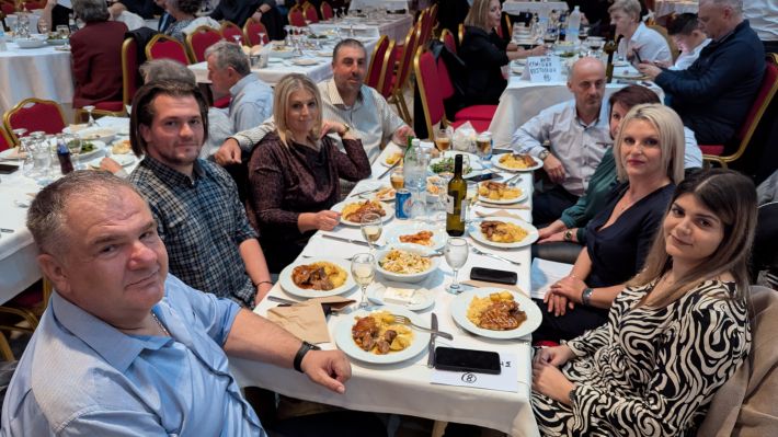 PXL_20251122_195031580