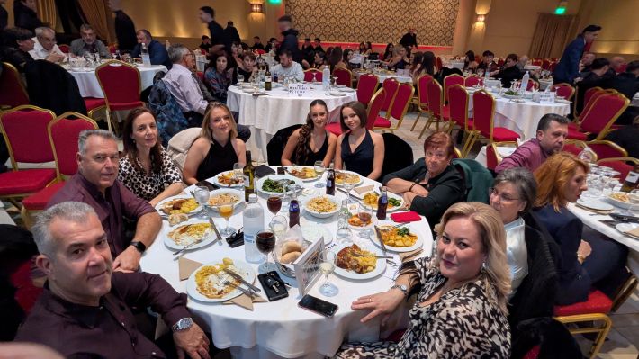 PXL_20251122_195911898