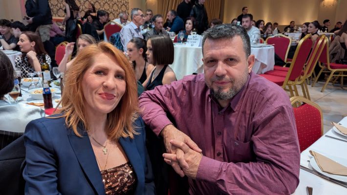 PXL_20251122_195924881