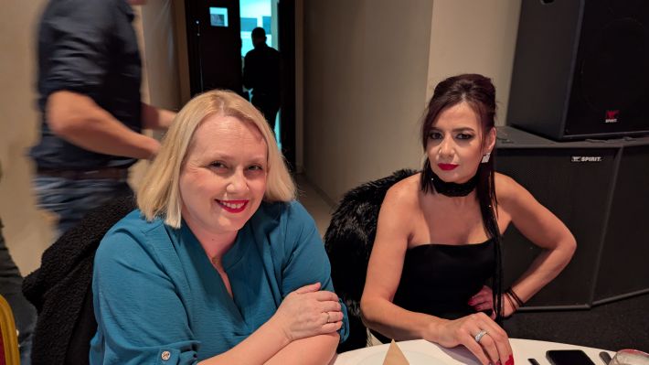 PXL_20251122_200046771