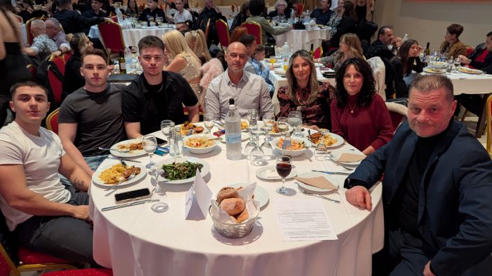 PXL_20251122_200115171