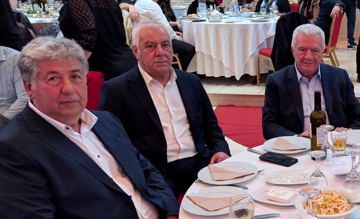 PXL_20251122_201455709