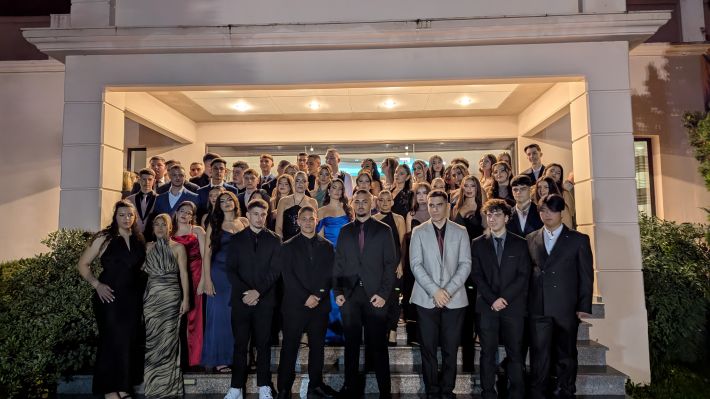 PXL_20251122_201703794