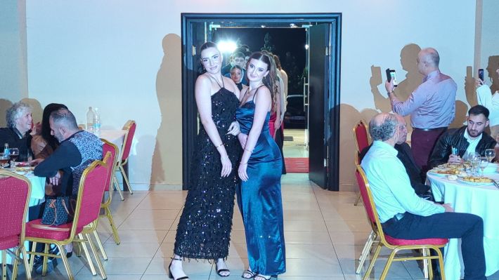 PXL_20251122_202655784