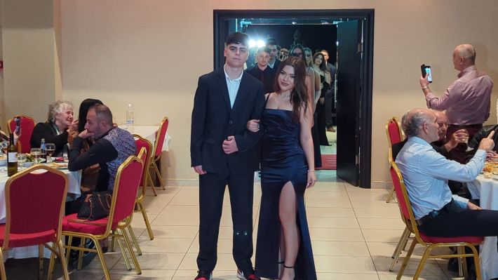 PXL_20251122_202717930