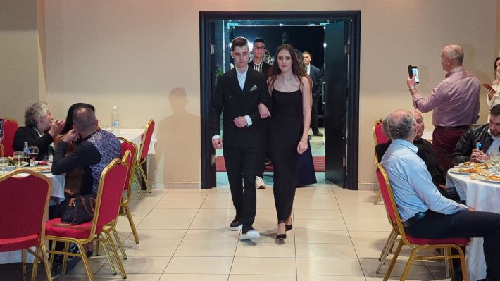 PXL_20251122_202728897