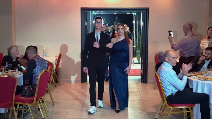 PXL_20251122_202737765